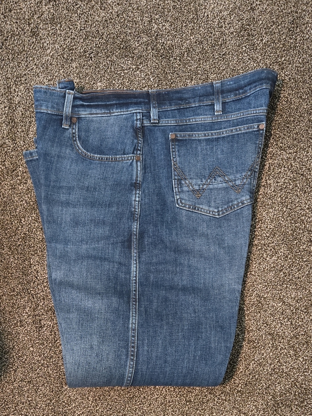 Mens Wrangler Retro Relaxed Boot Denim Jeans - Medium Blue